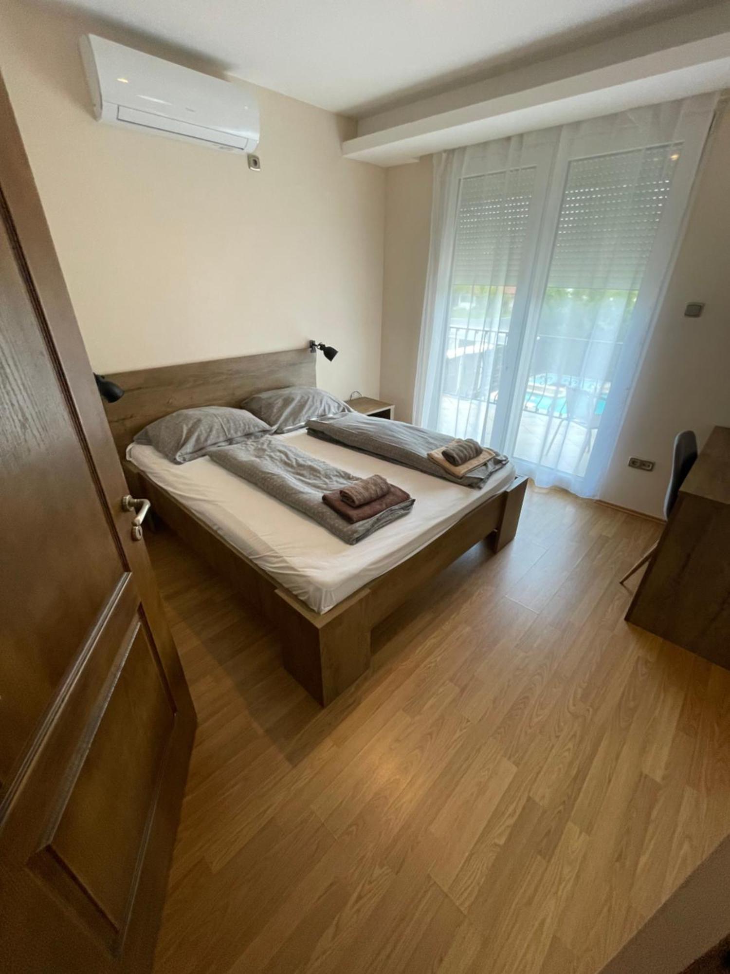 Happy Sun Medencés Apartman Siófok Exterior foto